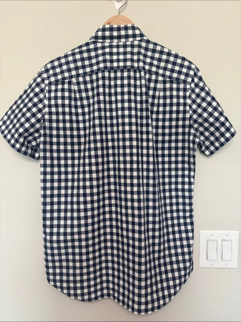 J. Crew Men’s Navy and White Gingham Short-Sleeve Button-Down Shirt M Medium